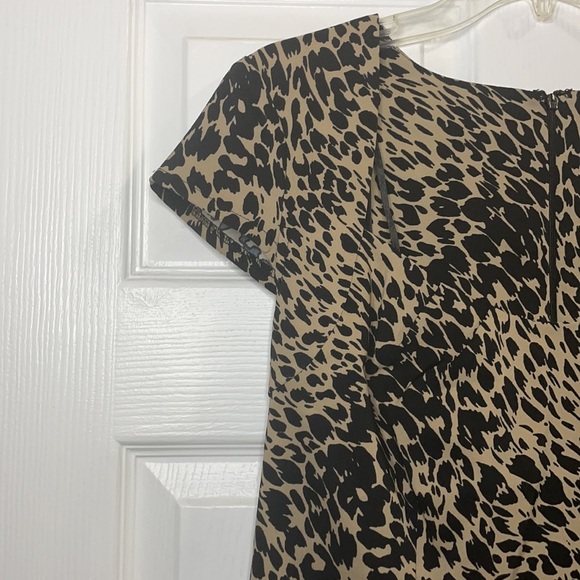 Cheetah dress - Picture 4 of 7
